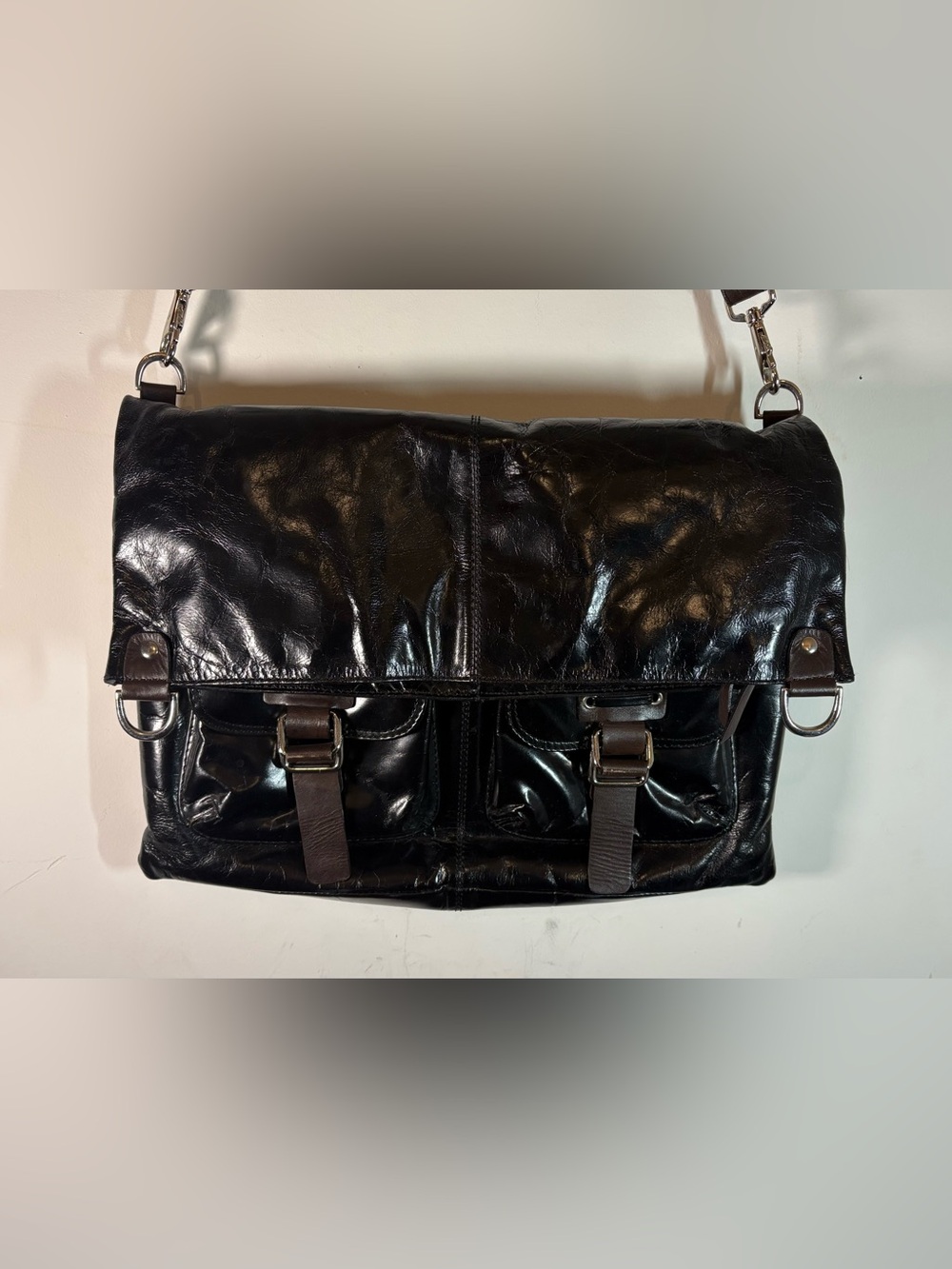 Nina Rossi Black Leather Messenger Bag - Classic Utility Style